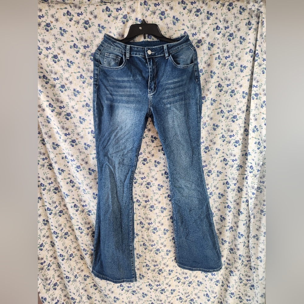 flared jeans